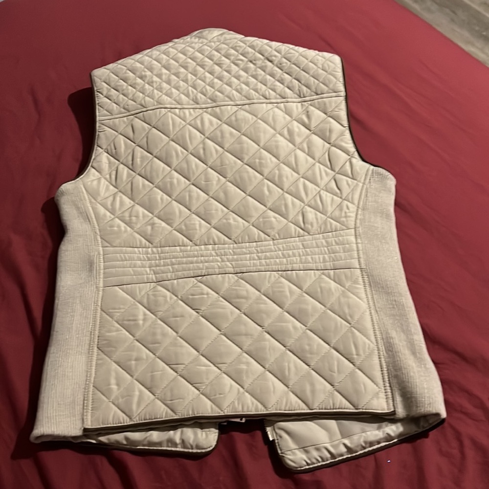 Vest - Picture 2 of 2